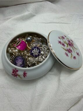 Vintage Trinket Box and Jewelry
